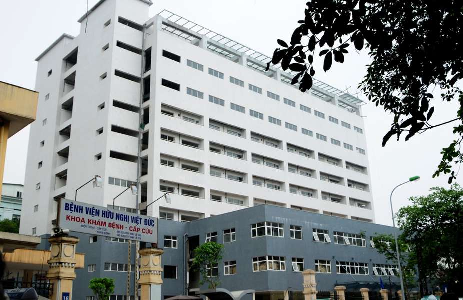 Providing pharmaceuticals at Viet Duc Hospital